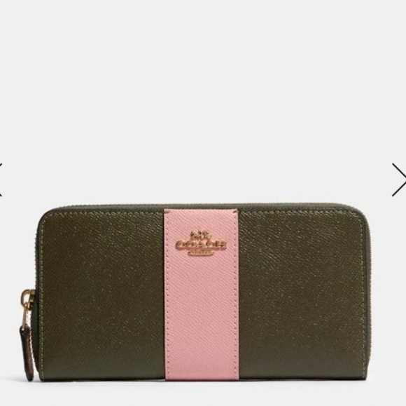 💕 NWT coach wallet - Picture 2 of 5